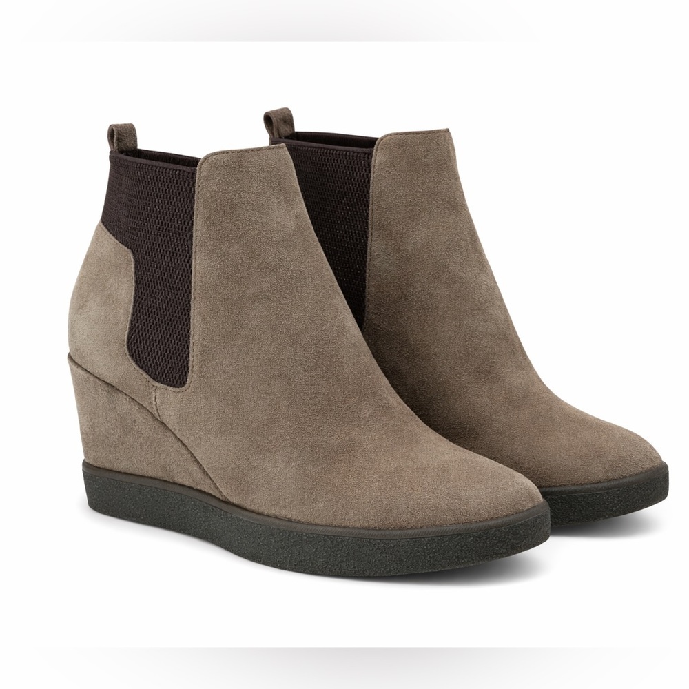 Aquatalia Claire Taupe Waterproof Wedge Italy Ankle Bootie Boots SZ 7.5